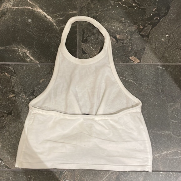 Halter top - Picture 2 of 3